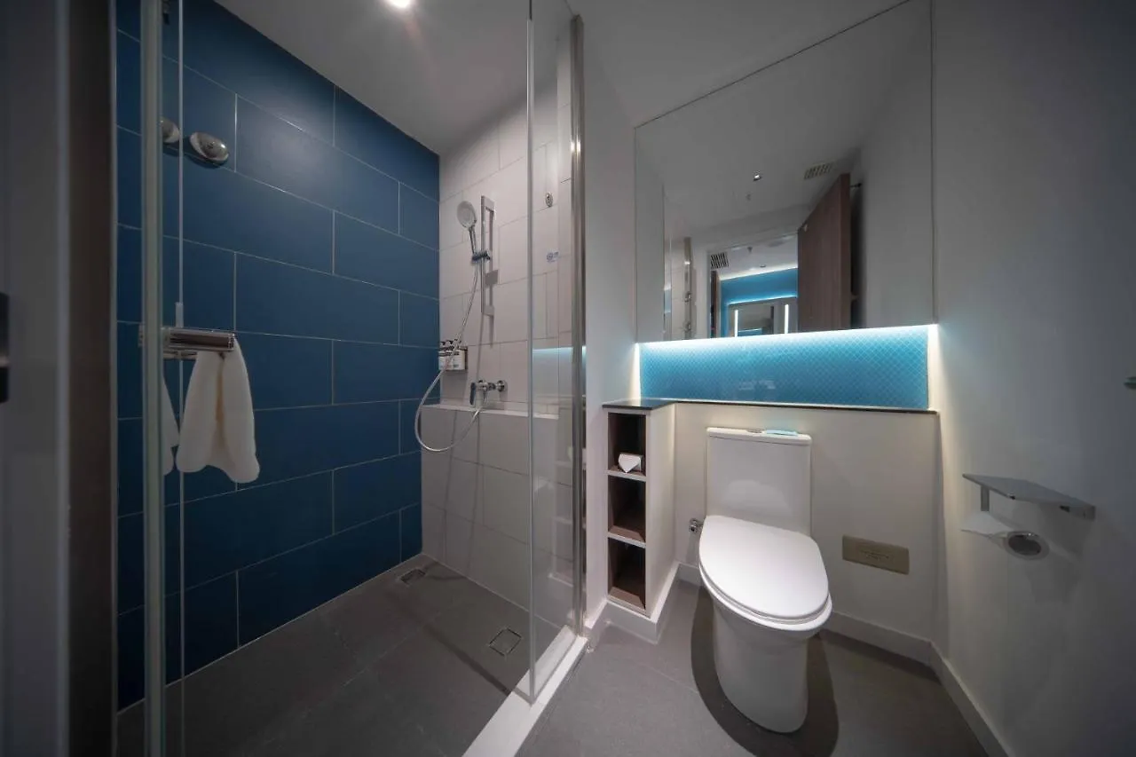 Holiday Inn Express Zhengzhou Guancheng, An Ihg Hotel 4*,